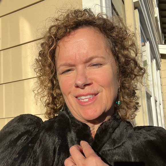 Meet your Posher, Jeanette m - Picture 1 of 1